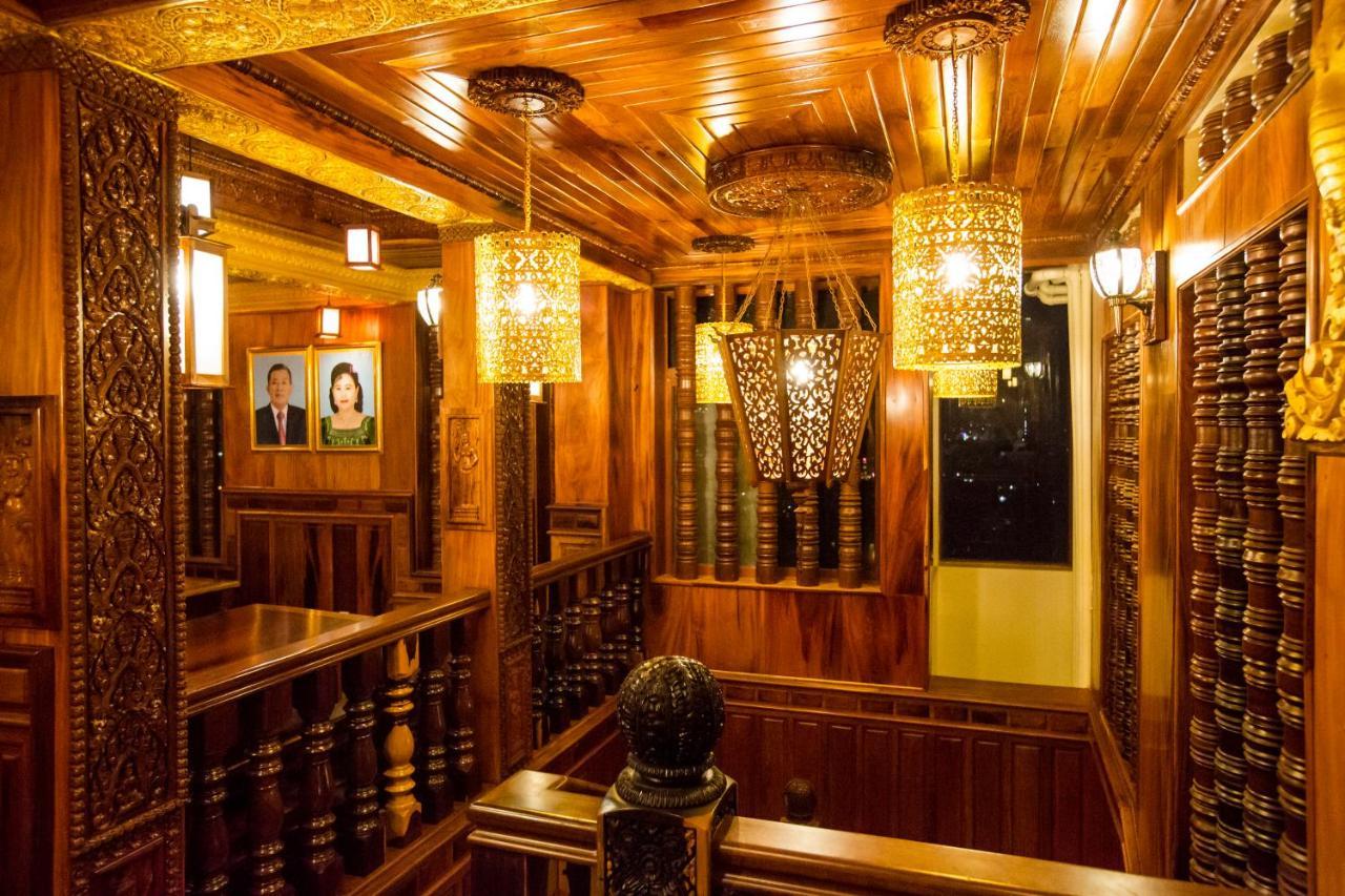 Okay Boutique Hotel Phnom-Penh Buitenkant foto