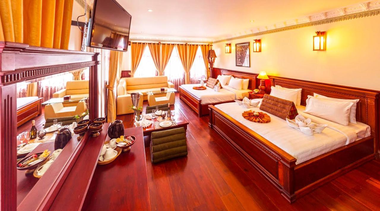 Okay Boutique Hotel Phnom-Penh Buitenkant foto